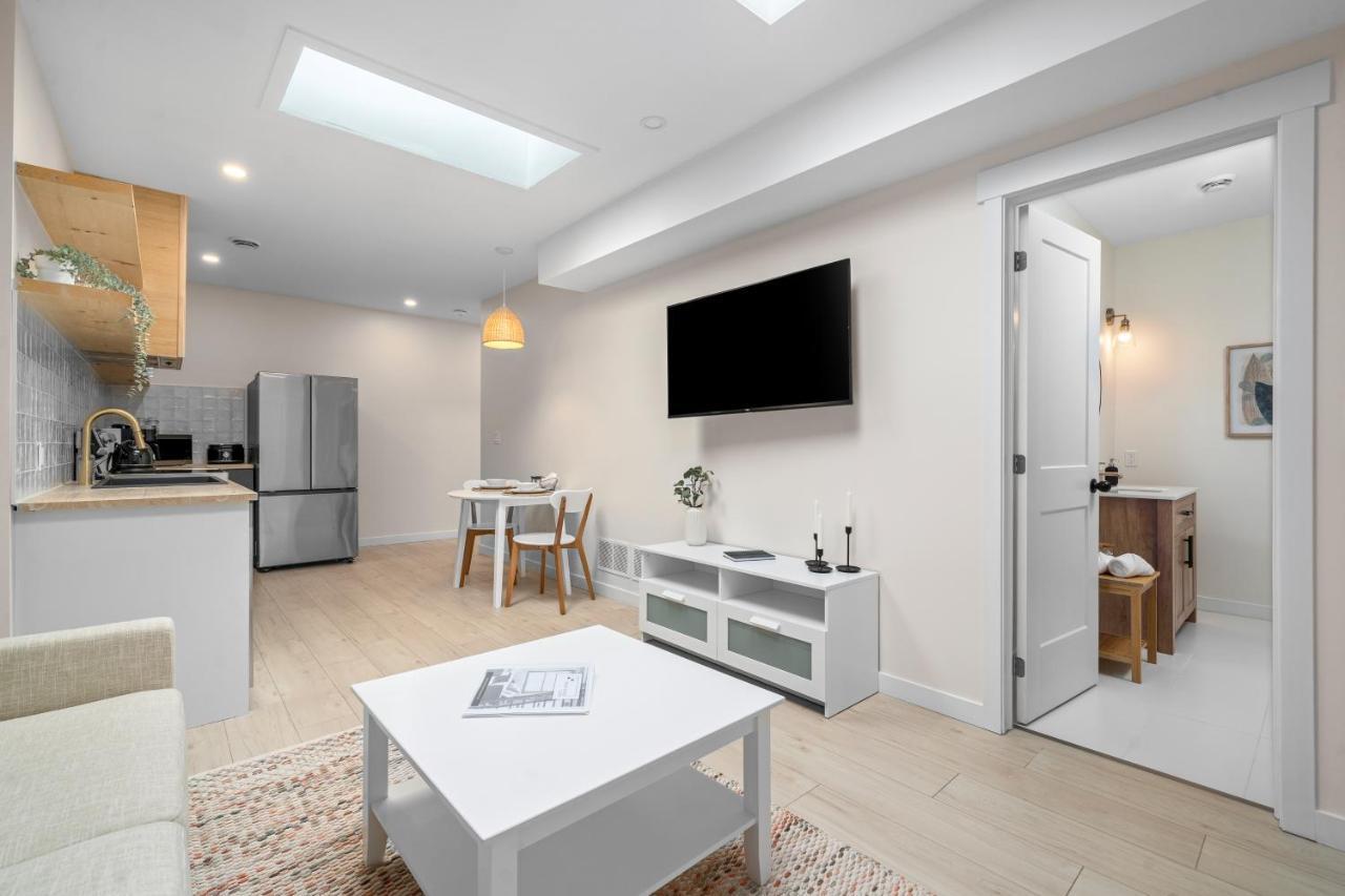 The Olympia: Front Street Flats Apartment Belleville Ngoại thất bức ảnh
